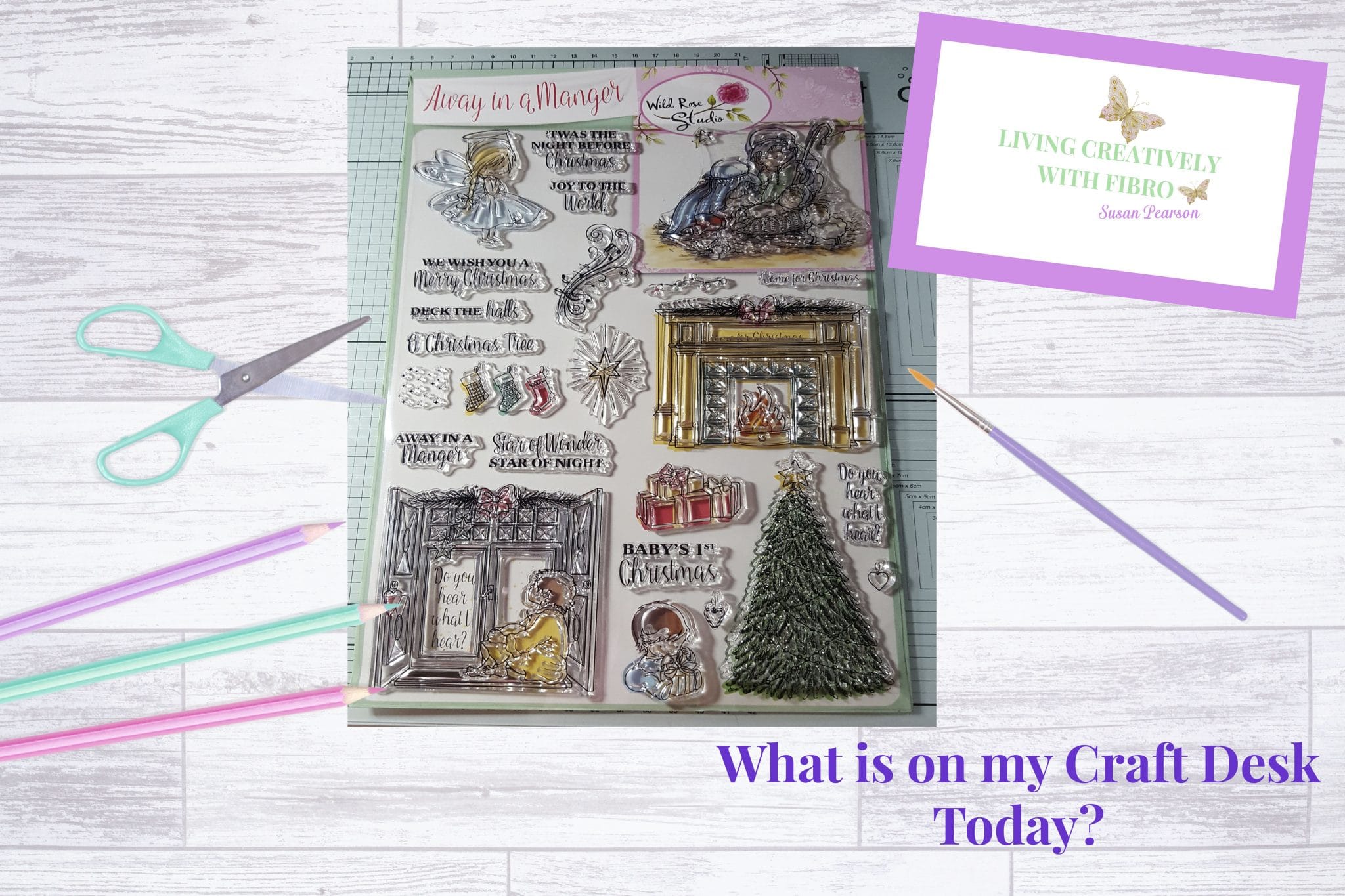 Living Creatively with Fibro | Away in a Manger Craft Desk