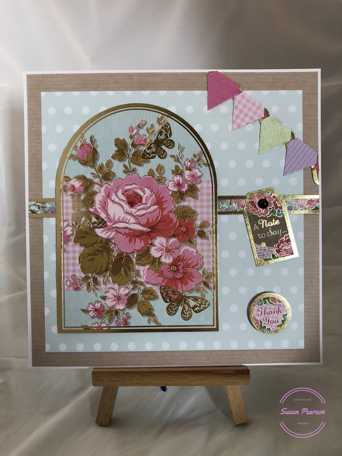 Florabunda Thank You Card Living Creatively with Fibro | Florabunda Thank You Card featuring a central bouquet of flowers with some bunting and the sentiments Just a note to say and thank you